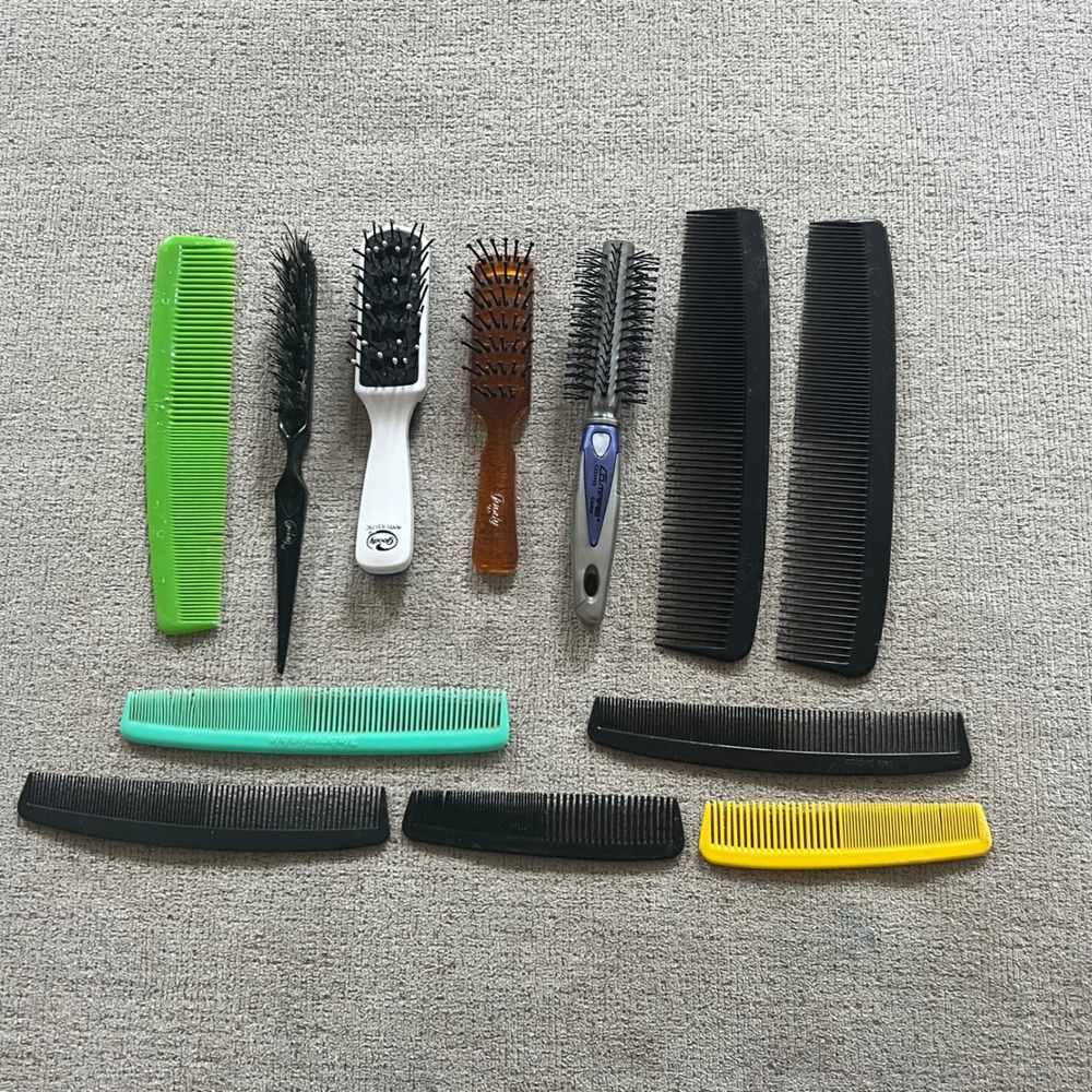 Goody and Comare Vtg Hair Brush and Comb Lot Assorted Styling Tools 11 Piece Set